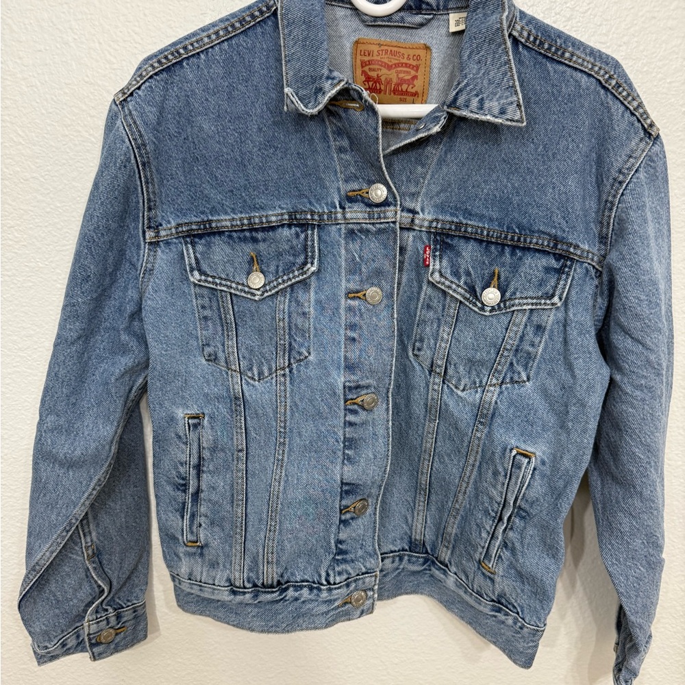 LEVI'S Women's Denim Trucker Jean Jacket Size L Large